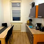 Gemuetliche Direkt Am Bahnhof Zentrale Lage アパート *