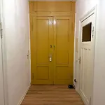 Gemuetliche Direkt Am Bahnhof Zentrale Lage アパート