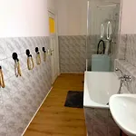 Gemuetliche Direkt Am Bahnhof Zentrale Lage