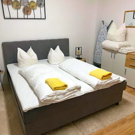 Gemütliche Direkt Am Bahnhof Zentrale Lage