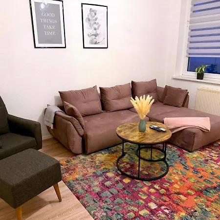 Gemütliche Direkt Am Bahnhof Zentrale Lage Bitterfeld-Wolfen