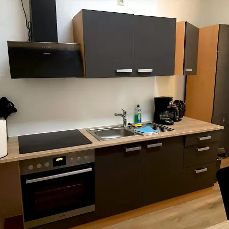 Gemütliche Direkt Am Bahnhof Zentrale Lage Bitterfeld-Wolfen