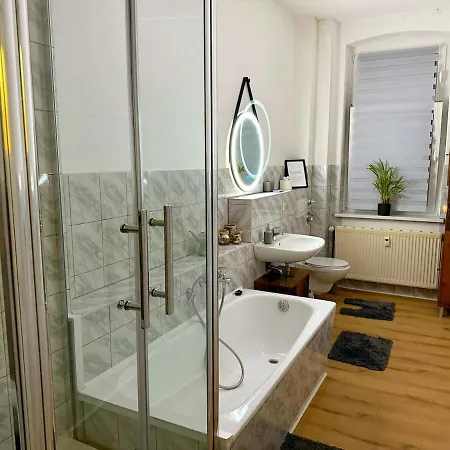 Apartment Gemütliche Direkt Am Bahnhof Zentrale Lage
